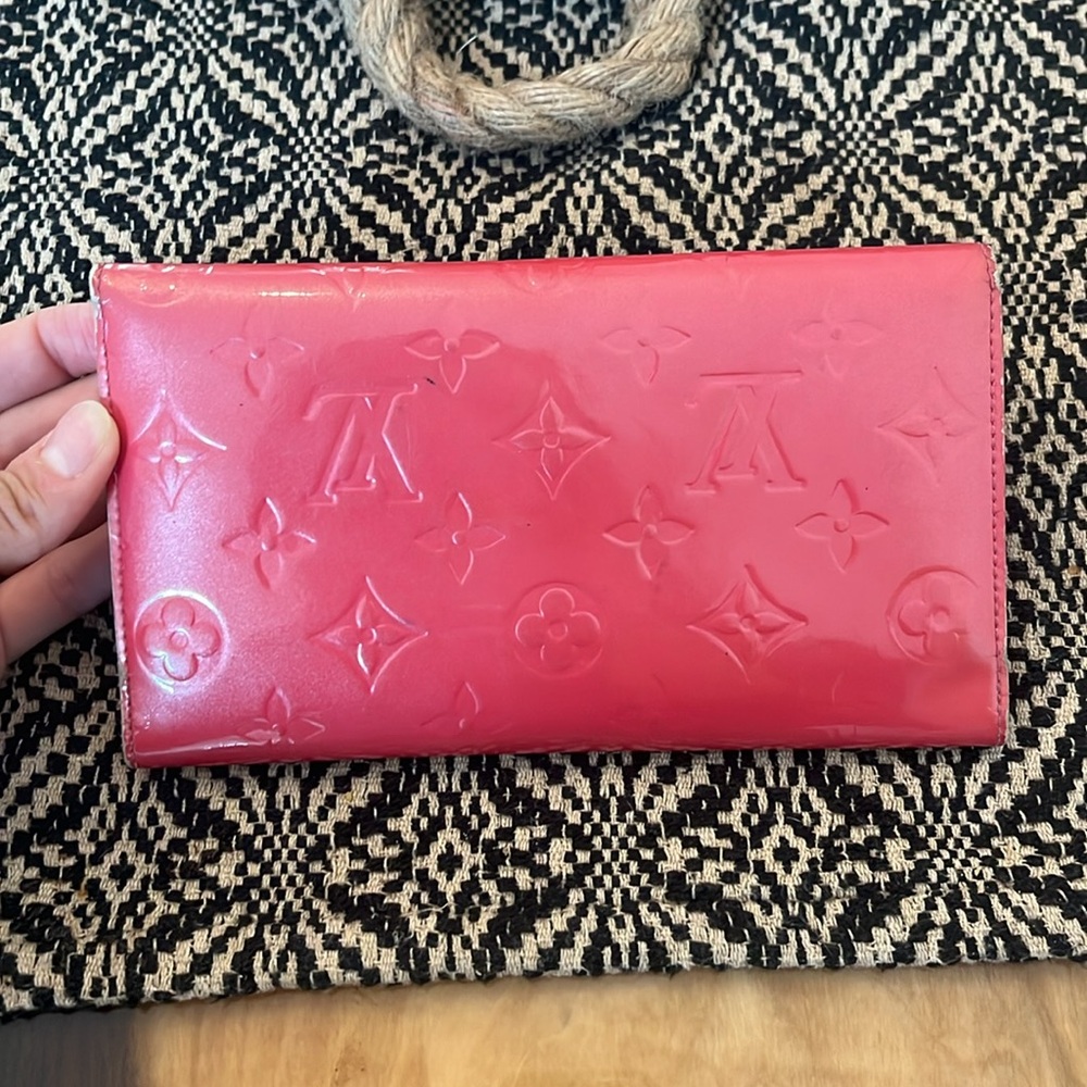 Louis Vuitton Pink Wallet - Picture 2 of 16